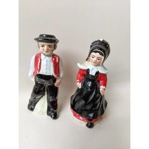 vintage Pilgrim / Amish Salt & Pepper Set Vtg